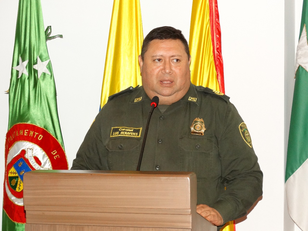 Luis_Hernando_Benavides_comandante_encargado.jpg